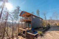 Romantic Cabin Retreat By Ghosal Luxury Lodging - B&B