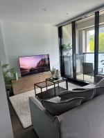 City Retreat with Pool - Ferienwohnung Canberra