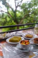 White Hill House Hiriketiya - B&B