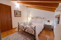 Katja's Flower Valley 90m2 con Vista Castello e 2 parcheggi, a due passi dal centro storico - B&B Gorizia