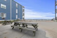 Out To Sea - Oceanfront 2 Bedroom, 2 Bath Condo - Ferienwohnung North Topsail Beach