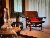 The Lilly- Enchanting Downtown Studio - B&B High Springs