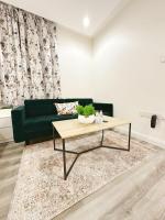 Stylish Studio, Side Entrance 101 - B&B