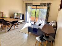 Appartamento con 2 Camere da Letto e Terrazza 