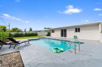 Miami Japandi Style Pool - BBQ - B&B Miami