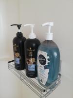 Songbird Sleepout with bathroom and mini kitchenette - B&B Hamilton