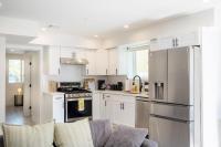 Cozy LA Retreat Near USC Steps to Koreatown & Downtown - Ferienwohnung