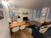 Appartement cosy, 10 min Château Versailles et 5 min Gare - Bed and Breakfast