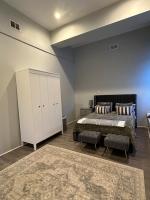 Private Cozy open floor plan, studio - B&B