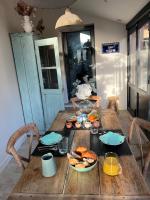 Chambre Univers Bocuse - à 200 m de la Légende - B&B Collonges-au-Mont-d'Or