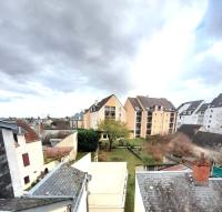 Châteauroux L’O'thentik' Duplex 7 pers - Bed and Breakfast