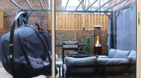 HouseSleep14-FreeP-Garden-Bbq-Patio-PoolTable - B&B London