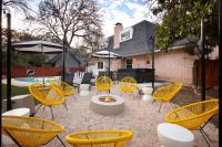 Texas Oasis - Pool Games Hot Tub & Family Fun - B&B San Antonio