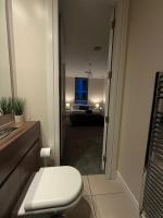2 bedroom Titanic Apartment - 1 night stays! - Chambres d’hôtes Belfast