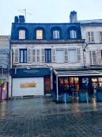 Un appartement en centre ville , à 2 pas du château de Villers Cotterets - B&B