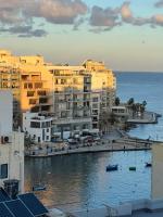 Cherry Penthouse in Spinola Bay - B&B St. Julian's