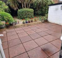 Spacious house with parking in excellent location - B&B Cardiff