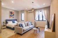 Studio Apartment with King Bed