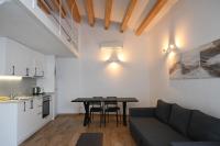 Homenfun Dalt Badalona - B&B Badalona