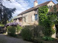 La Maison du Bonheur - Bed and Breakfast Villeneuve-sous-Charigny