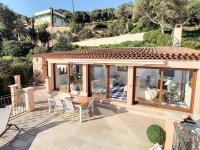 Sur les hauteurs de Théoule villa avec une magnifique vue mer - B&B Théoule-sur-Mer