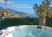 Villa Mares - sea view, free garage - B&B Rapallo
