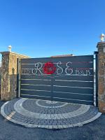 Red Rose Exclusive Rooms - Ferienwohnung
