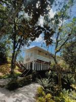 Casa com cachoeira privativa! - B&B