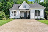 Cottage with 3 King Beds, 3 min to Marina, Fire Pit - B&B Estill Springs