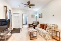 1 Mi to Dtwn Pet-Friendly Corning Retreat - B&B