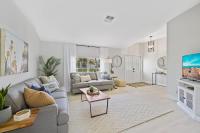 Cape Coral Home with Huge Heated Pool & Lanai - B&B Cape Coral