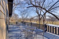 Hike, Fish and Explore Family Cabin in Sulphur! - B&B Sulphur