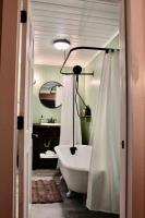 Bright, Airy Home in Hudson! - Ferienwohnung Hudson