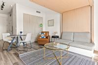 Modern Hollywood Studio, Pool Parking Gym - B&B Los Angeles