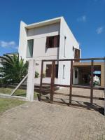 Sobrado 3 quartos Jardim Beira Mar Capão da Canoa a 5 quadras do mar - B&B Capão da Canoa