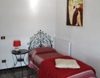 Single Room with Shared Bathroom
