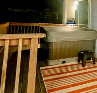 Azalea Landing Custom Bunk Spacious Hot Tub - Ferienwohnung Brookings