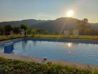 Casa Bianca Azzurra con piscina - B&B Niella Belbo