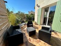 Bel appartement de quartier, terrasse et jardin - B&B Montélimar