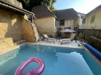 Maison en pierre avec piscine et terrasse pour 6 - B&B