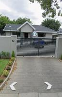 Cozy Suburban Escape - B&B Benoni