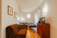 One-Bedroom Apartment (5 Adults)