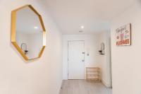 Commercial Road Apartments Central Location Wyvern Theatre - Bed and Breakfast