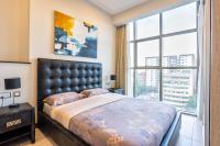 One-Bedroom Apartment with Balcony and City View