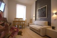 Ottaviano 2BR Holiday House - B&B Roma