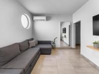 Aquabella 2 Ocean Breeze Getaway in Isla Verde - B&B San Juan