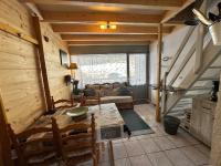 Charmant 2 pièces, dernier étage, calme, navette ski, ludiparc, non-fumeur, animaux OK - FR-1-515-113 - B&B