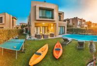Villa El-Wazeer Ain Sokhna in JAZ Little Venice Golf Resort - B&B