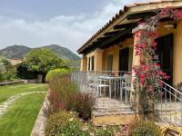 Villa, private Garden of Eden, and stunning vistas - B&B Pittulongu