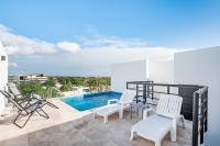 Two-Bedroom Deluxe Apartment with Balcony